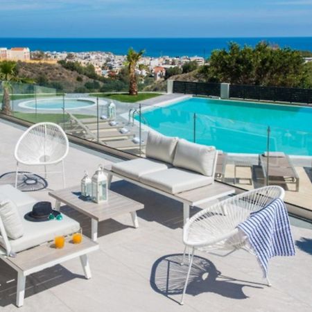 Orama Luxury Villa 4 Bedrooms With Private Pool خيرسونِسوس المظهر الخارجي الصورة