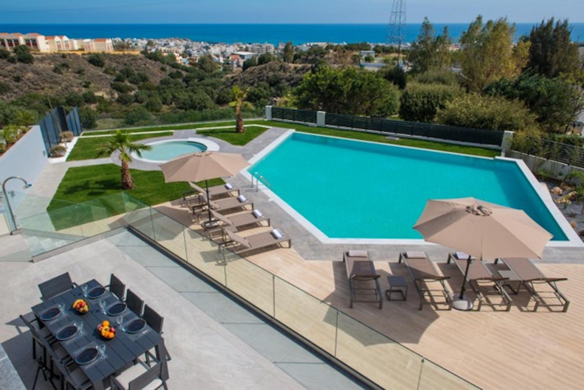 Orama Luxury Villa 4 Bedrooms With Private Pool خيرسونِسوس المظهر الخارجي الصورة